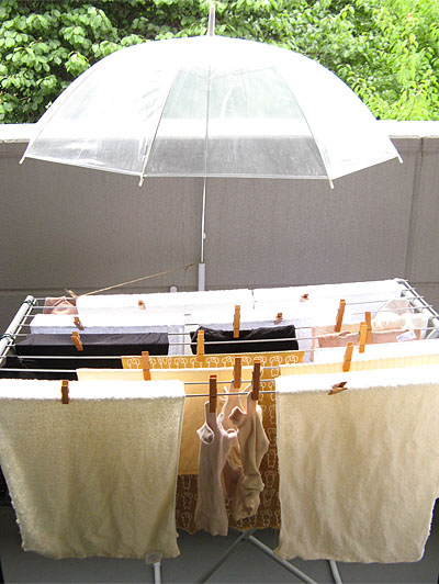 風雲 コネタ城 小雨の日にベランダで洗濯物を干す方法 デイリーポータル Z