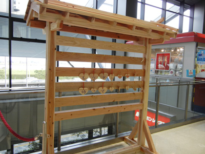 �����ы�`�ł͊G�n�R�[�i�[������