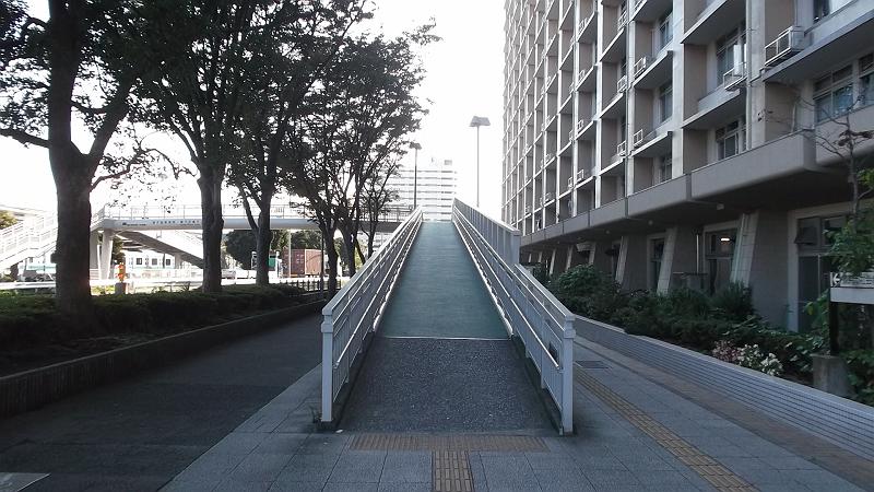 歩道橋 自転車