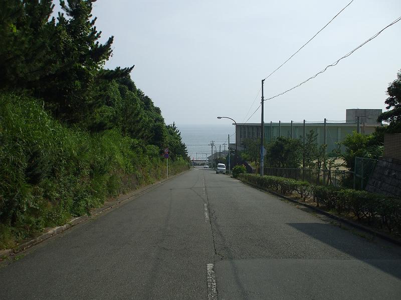 ちょっと見てきて ゆず 夏色 の長い長い坂 デイリーポータルz